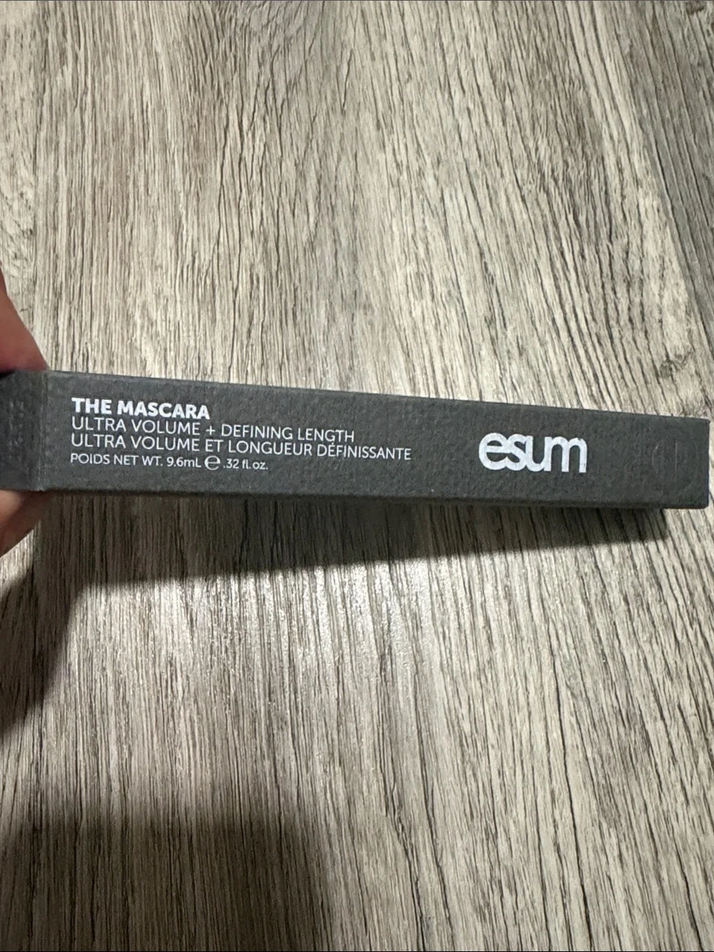 Esum ultra volume + defining length mascara